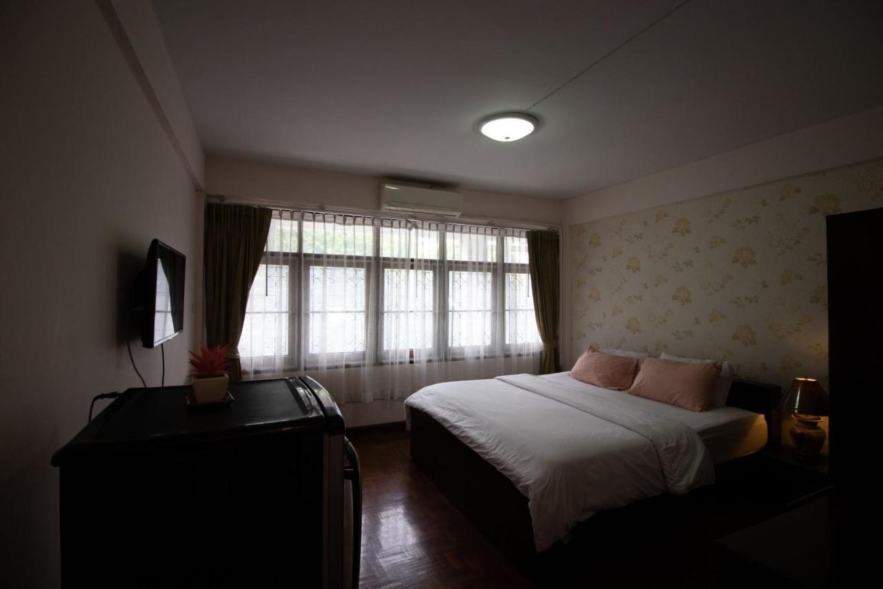 Marhaba House Hotel Chiang Mai Ngoại thất bức ảnh